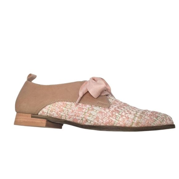 NWOB Kelsi Dagger Blush Pink Tweed & Leather Lace Up Pointed Toe Oxfords 10 - Picture 3 of 10